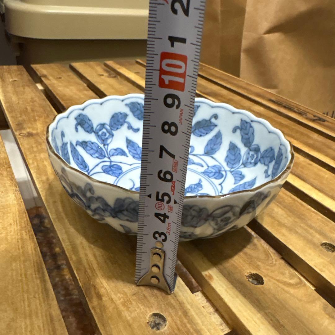 美品】花柄の青白い陶器皿 3個セット - メルカリ