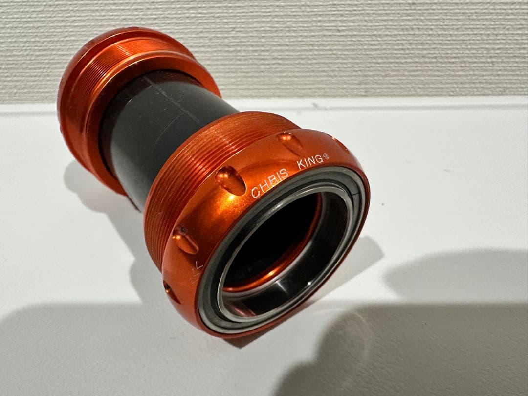 Chris King T47 ボトムブラケット　マンゴー　スチール Chris King T47 ボトムブラケット マンゴー スチール - メルカリ