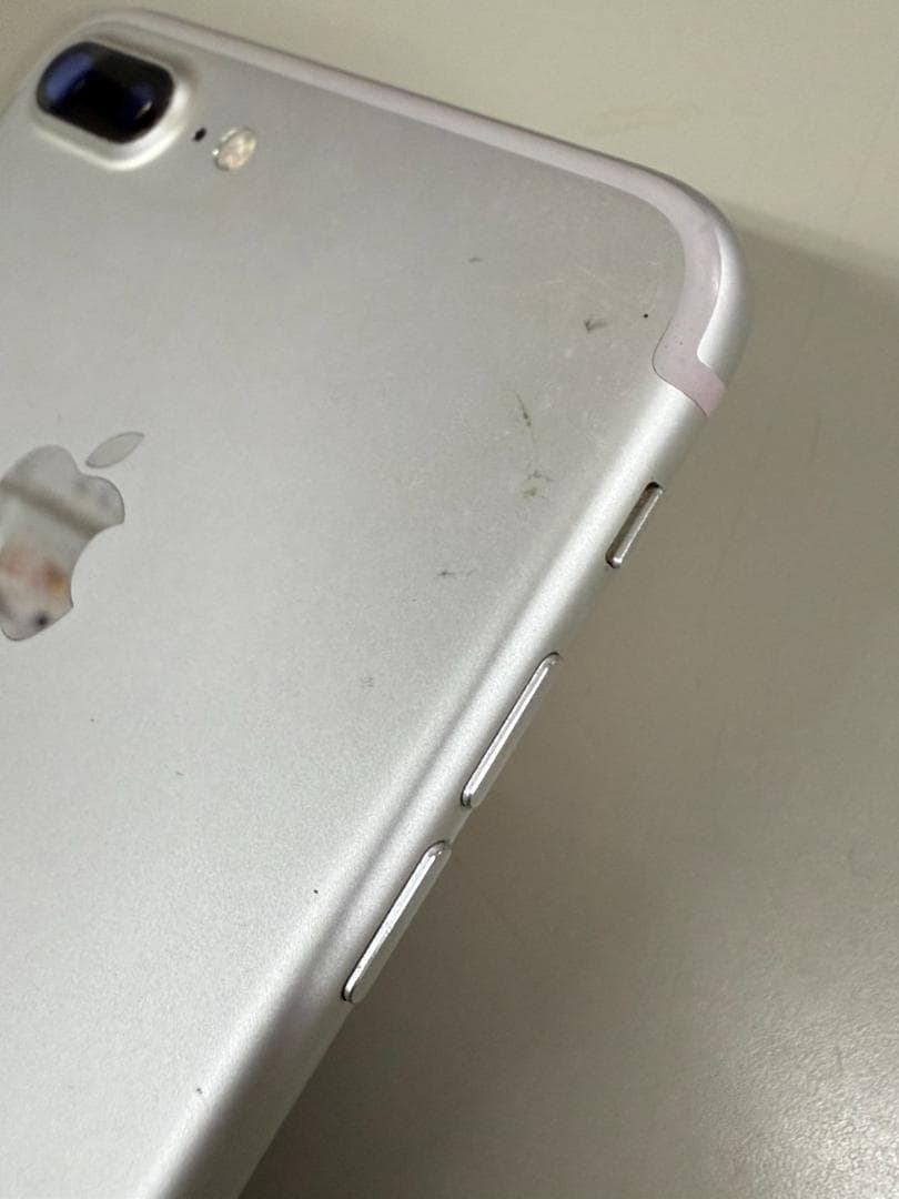 iPhone7 Plus A1785 シルバー 32GB