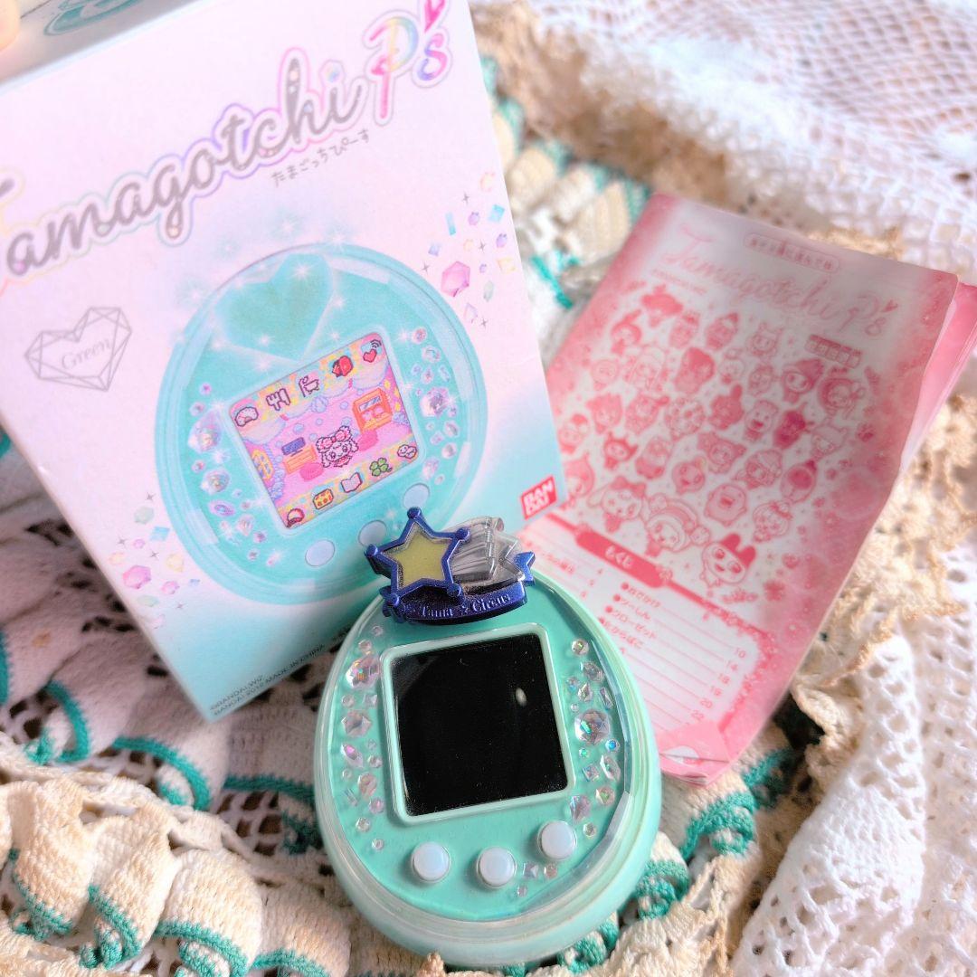 【たまごっちぴーす】バンダイ Tamagotchi P's ミントグリーン　箱 バンダイ 商品・サービスサイト | Tamagotchi P's グリーン | 商品情報