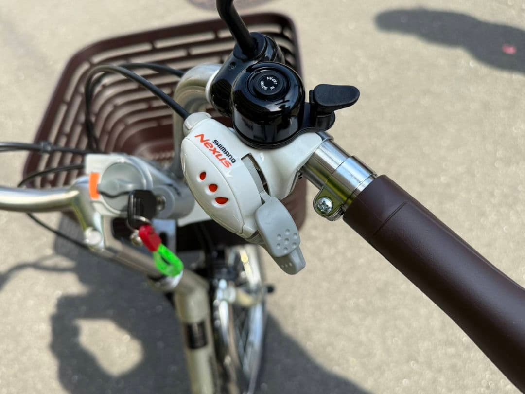 電動アシスト三輪車ビビライフ グレー 新品同様 特別セール！あなたは