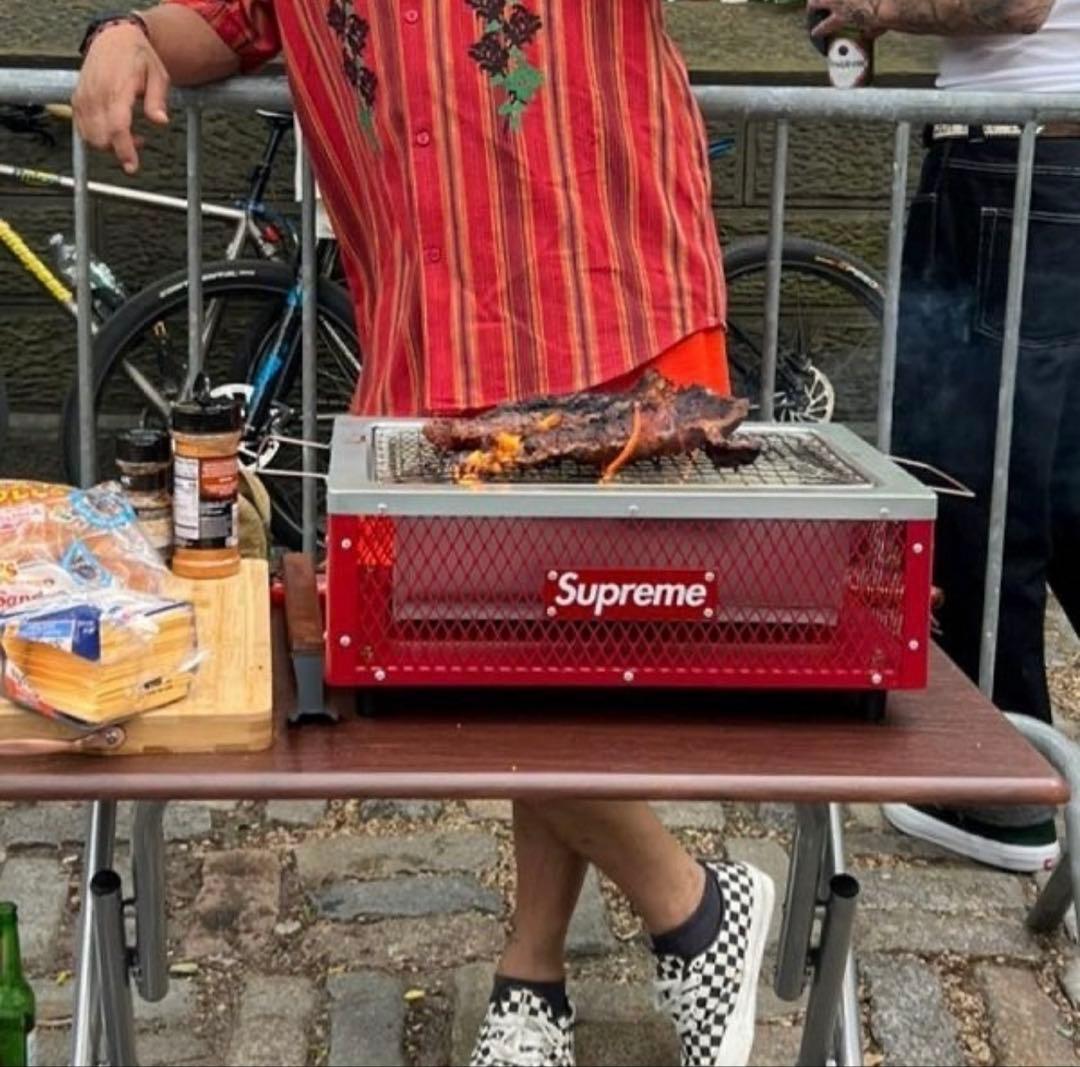 バーベキュー・調理用品 Supreme / Coleman Charcoal Grill \"Red\"
