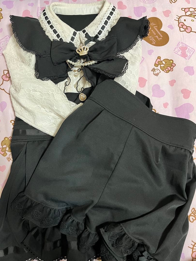 LIZLISA ダブルハートラッフルセットアップ - メルカリ