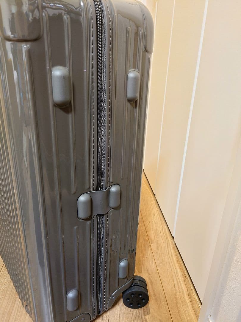 RIMOWA リモワ エッセンシャル チェックイン M Slate グレーグロス