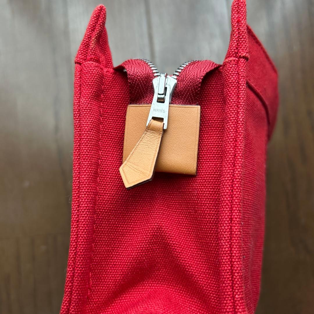 HERMES レッド キャンバス ポーチ