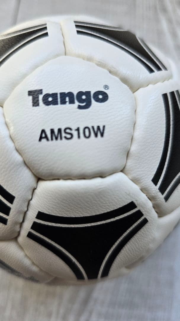 adidas タンゴ River Plate ミニサインボール付！ - メルカリ