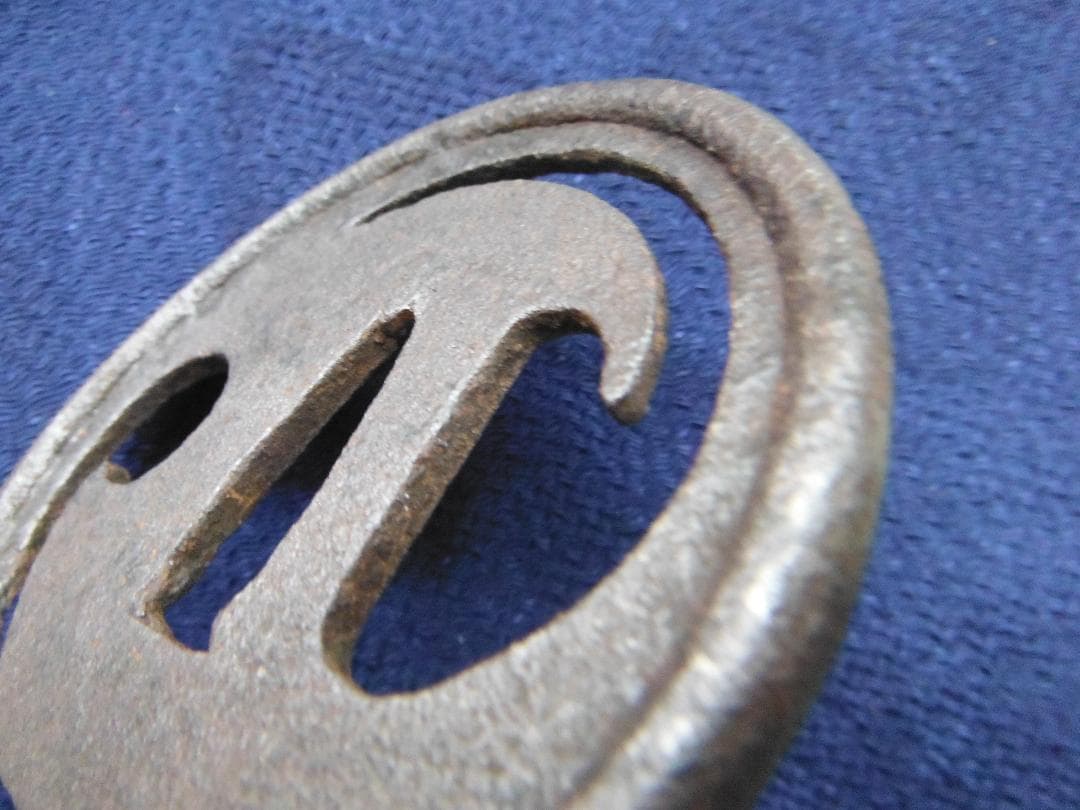 刀装具・鍔・甲冑師 (つば) ・巴紋透かし・江戸時代