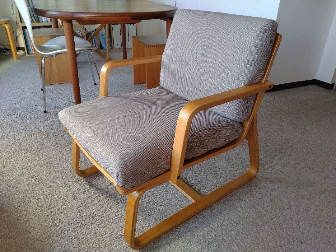 【良品】MUJI無印 ダイニングソファチェアオーク材/リビングでもつかえる茶① Amazon.co.jp: 無印良品 リビングでもダイニングでもつかえるソファ