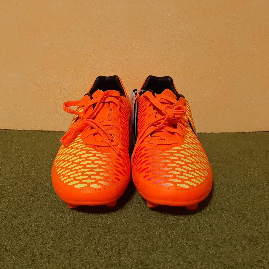 新品 未使用 サッカースパイク ナイキ マジスタ 廃盤 レア HG 25.5cm
