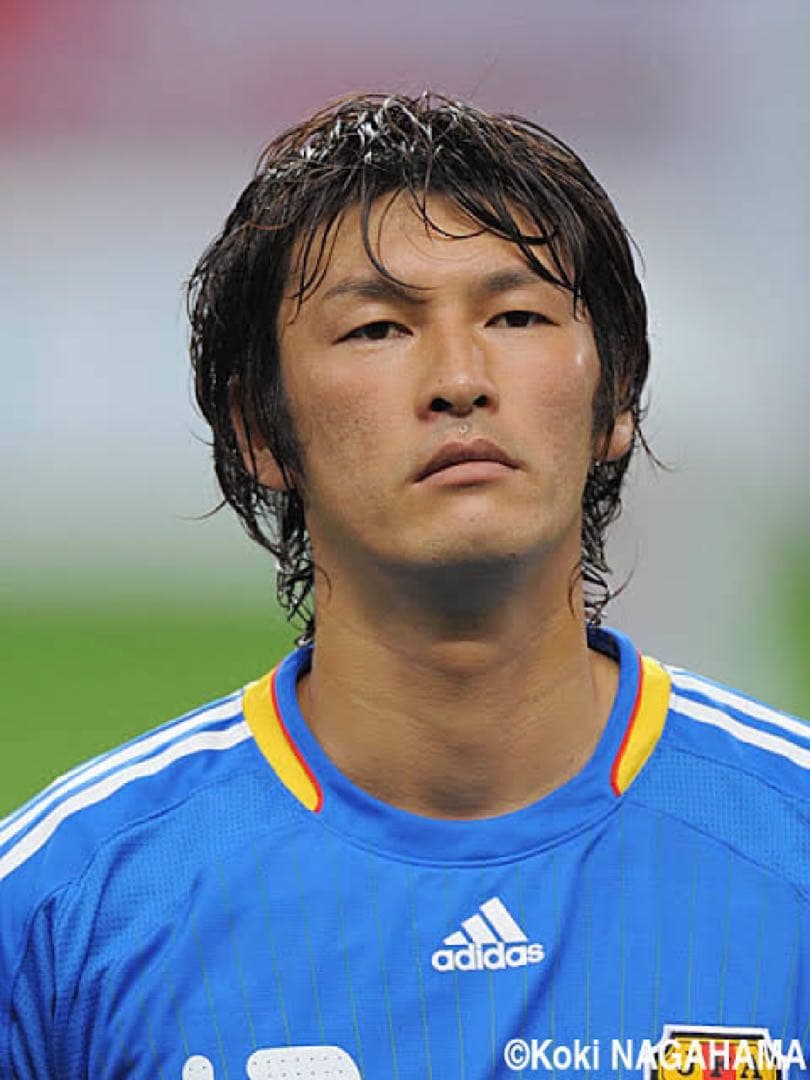 元サッカー日本代表巻誠一郎選手のサイン入りシャツ - メルカリ