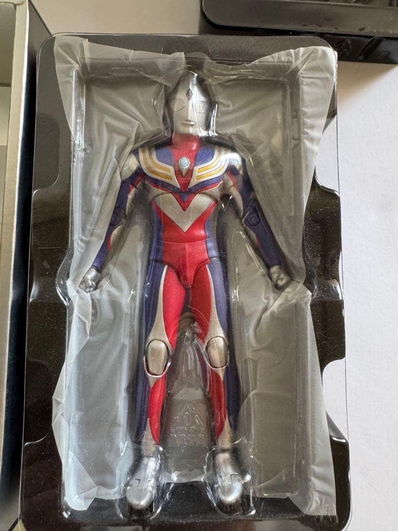 S.H.Figuarts（真骨彫製法） ウルトラマンティガ マルチタイプ