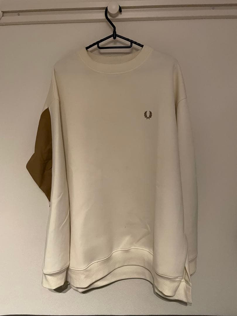 希少　FRED PERRY オーバーサイズ　　切り替えスエット　トレーナー FRED PERRY（フレッドペリー） トレーナー スウェット Mesh Overlay