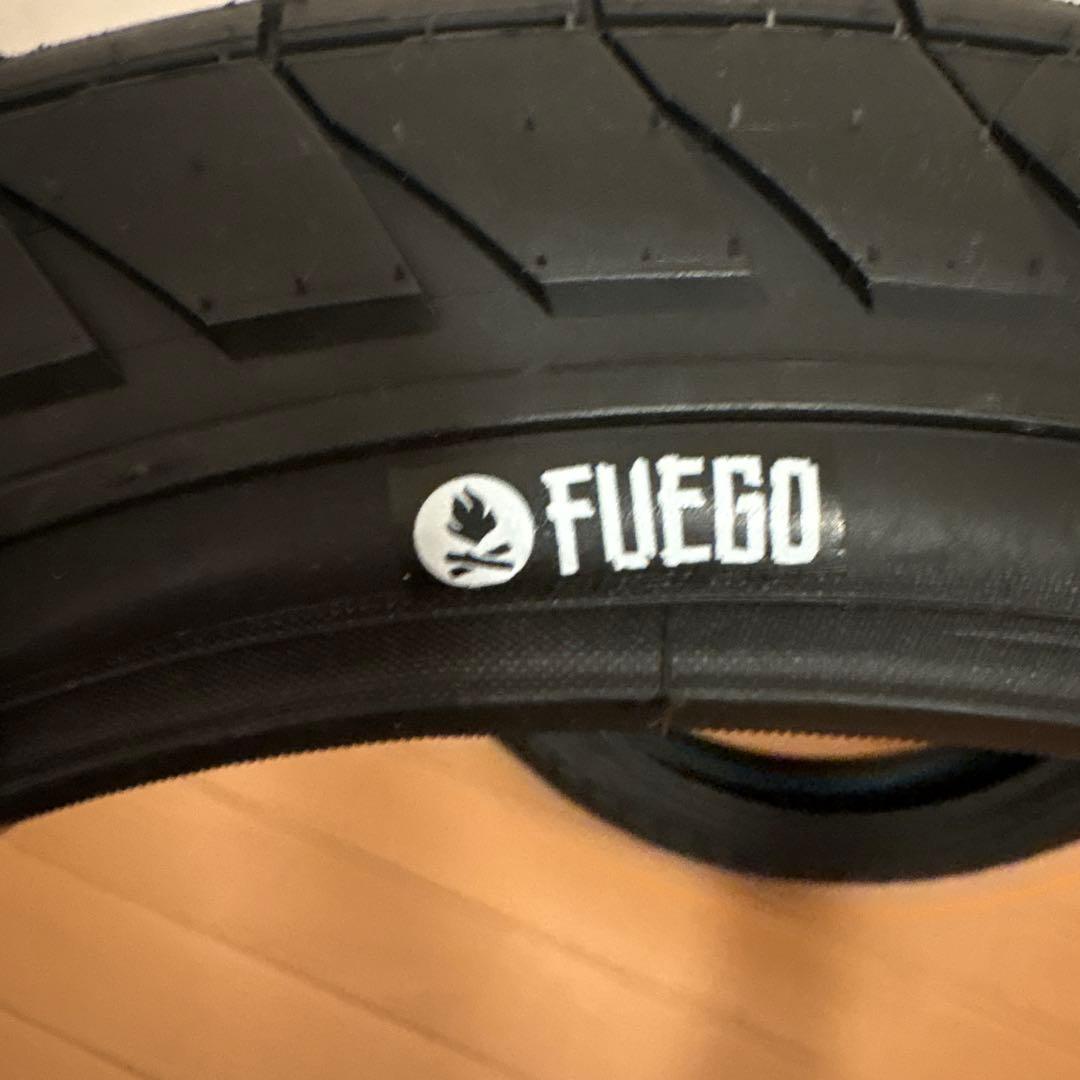 BMX 18インチ タイヤ flybikes FUEGO 2本組 キッズ オンライ