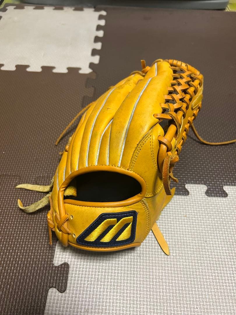 Mizuno プロフェッショナル イエロー グローブ 右投げ用 3400-0437-1.jpg