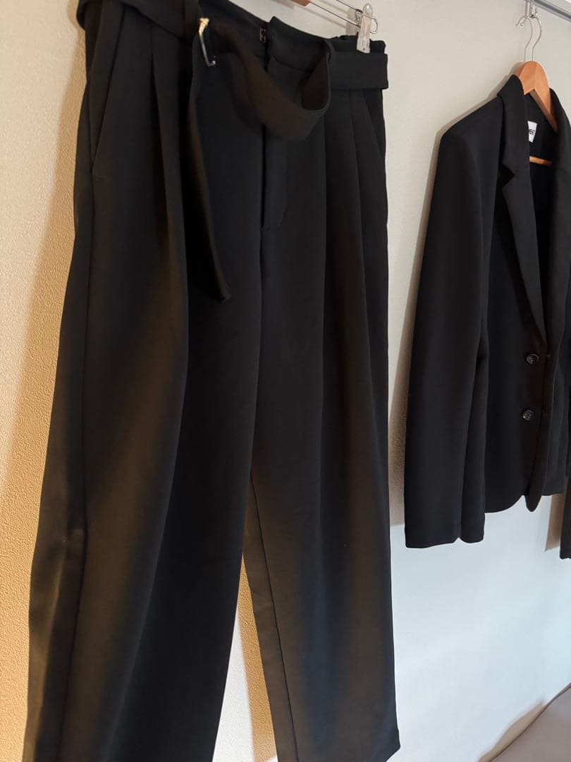 ATTACHMENT セットアップ 2024AW ジャケット＋2パンツ サイズ1｜