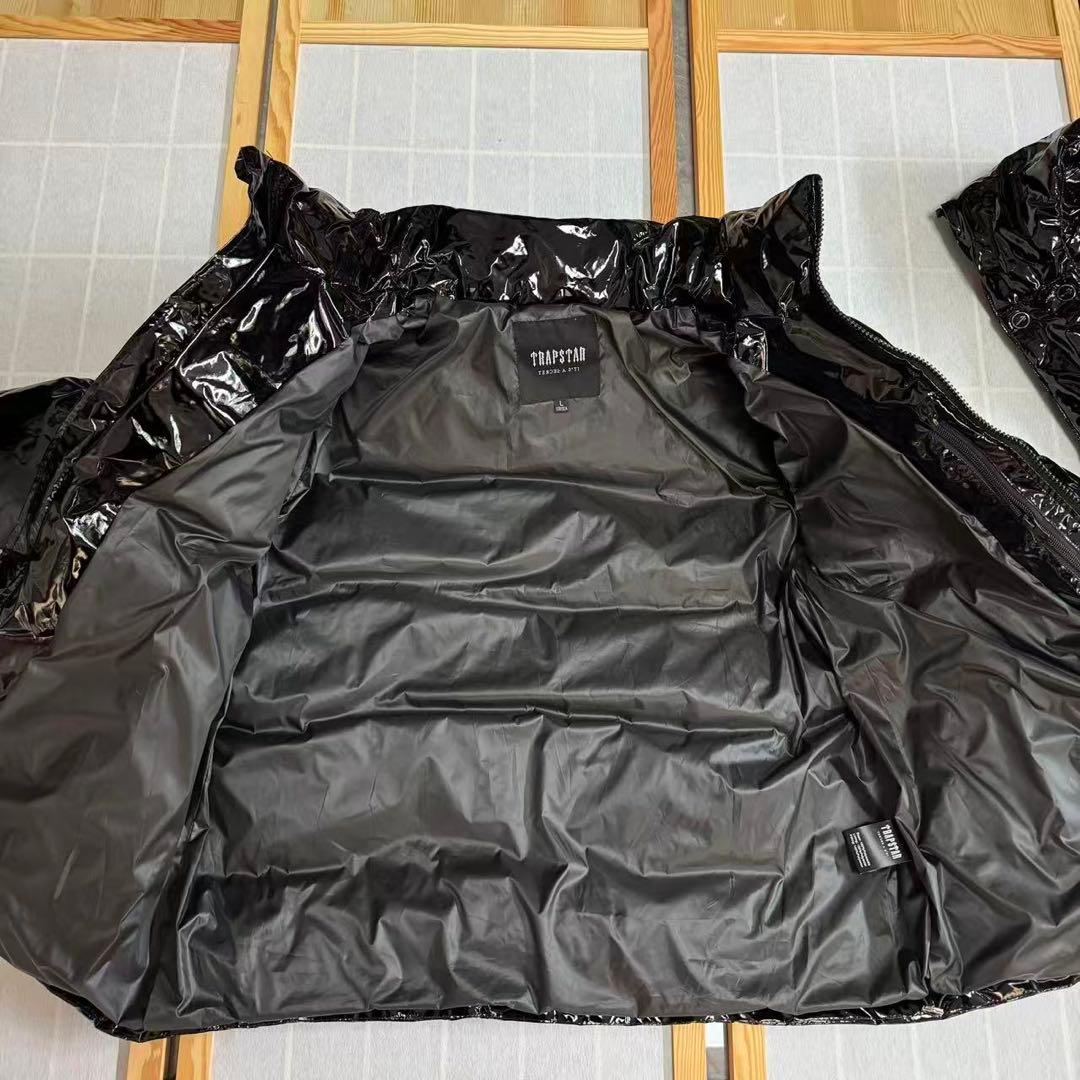 新品 TRAPSTAR 光沢ブラック ダウンジャケット Sサイズ i - ジャケット
