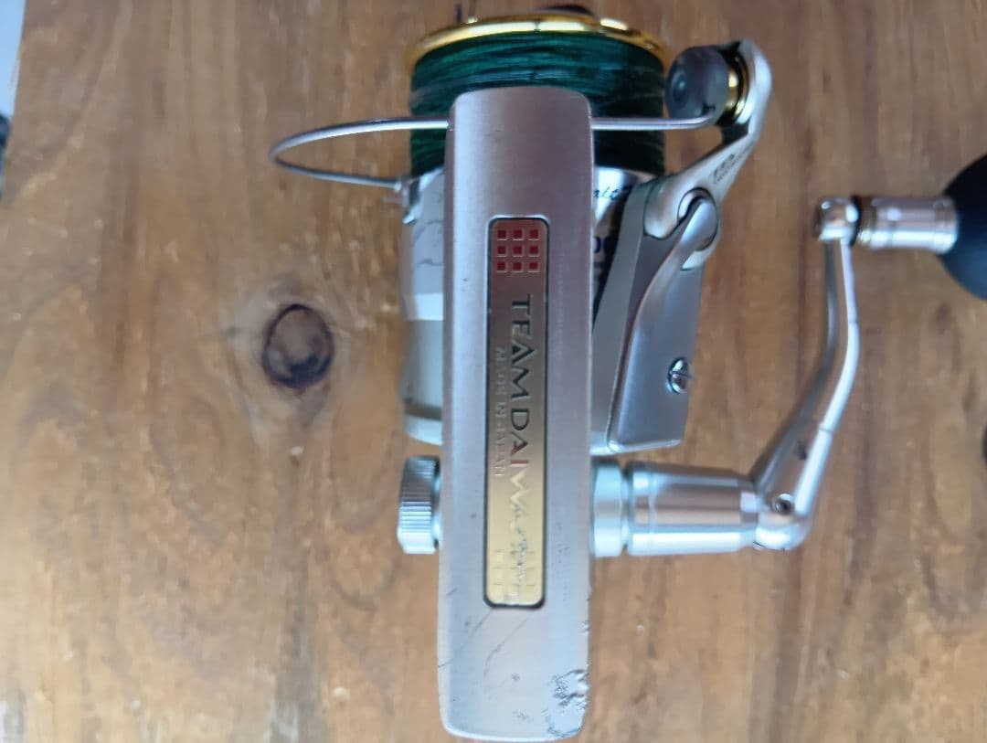 ダイワ4000RIA替えスプール付き 日本製 ダイワ リール 4000 スプール