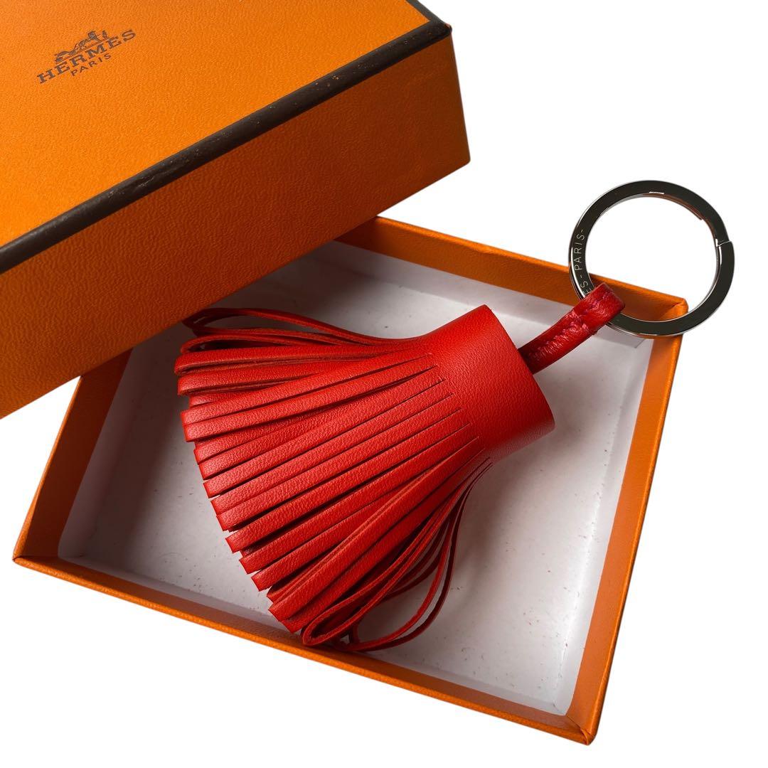 未使用 エルメス HERMES カルメン チャーム キーホルダー U刻印. HERMES エルメス キーホルダー カルメン ジョーヌブルジョン