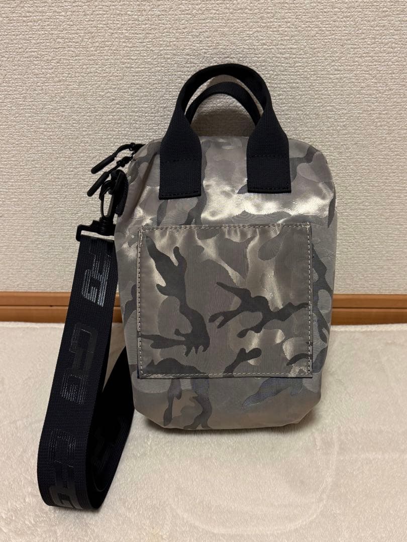 シーピージー ゴルフ ショルダーバッグ カモフラージュ柄 シルバー