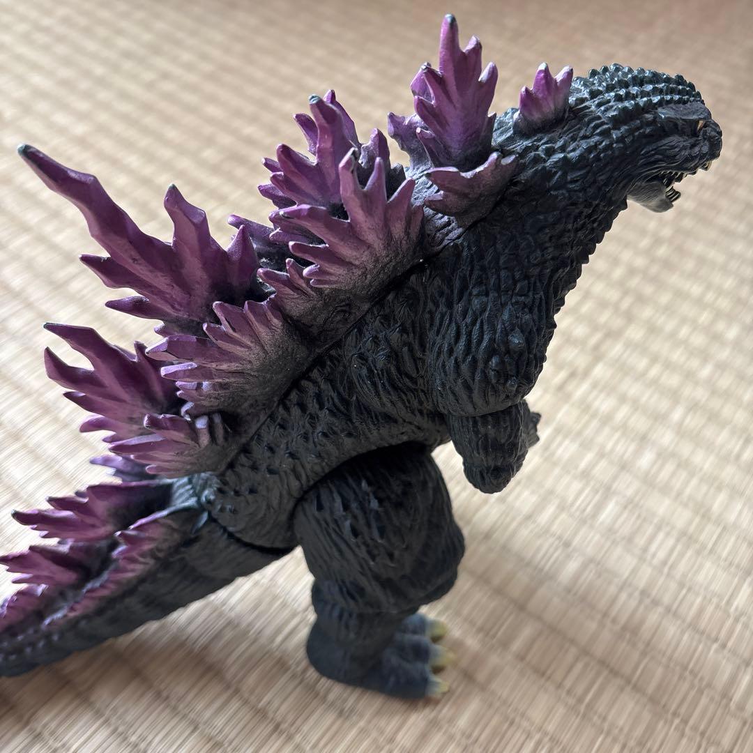 ゴジラ 2000 （ゴジラ ミレニアム） 劇場限定 フィギュア 74171 - メルカリ