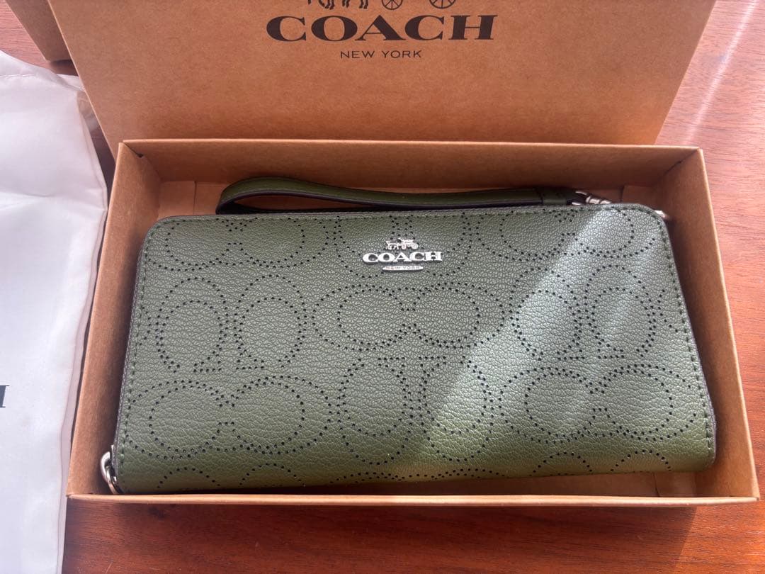 COACH オリーブグリーン 長財布 ストラップ付 コーチ