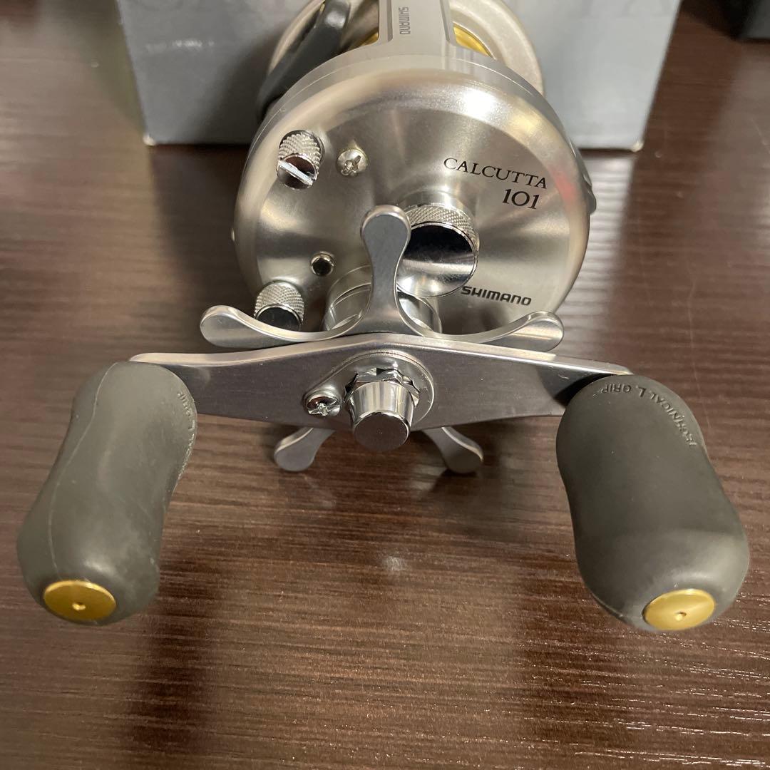 SHIMANO CALCUTTA 101 ベイトリール