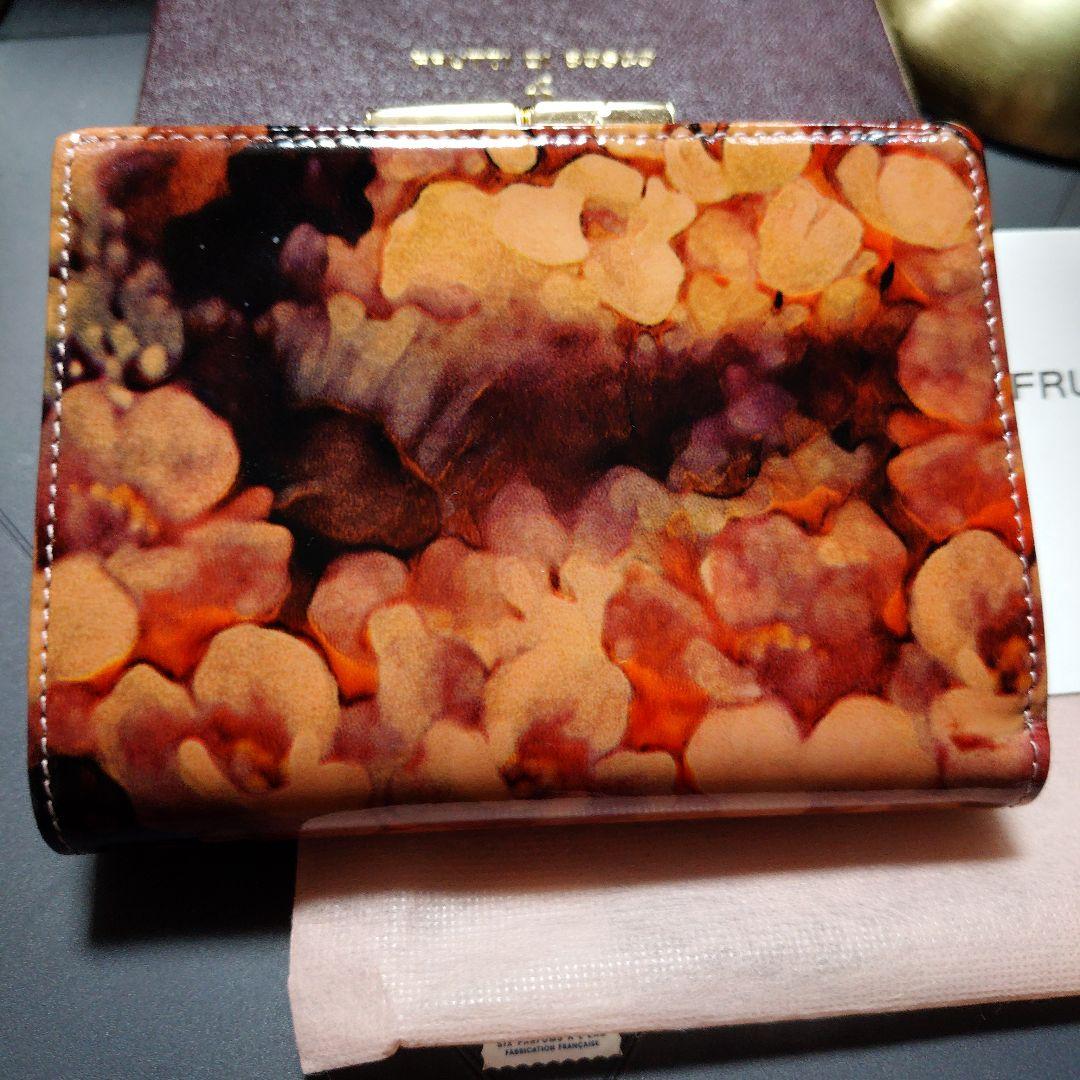 新品7割引き！】フルッティディボスコ 2つ折り財布 エルモ アリス