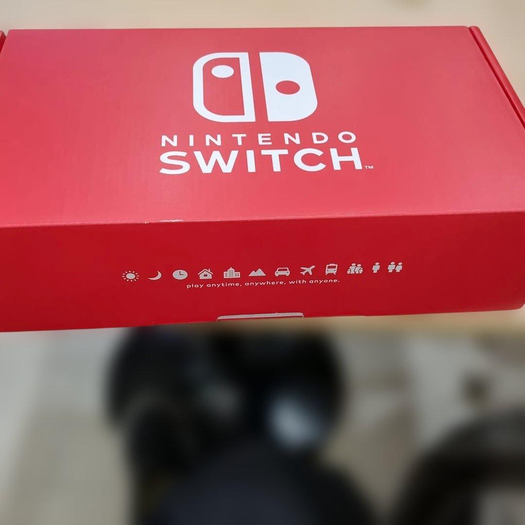 美品　Nintendo Switch 本体 黒/紫 　カラーカスタム アトミックパープルニンテンドースイッチと、自分だけのカスタム