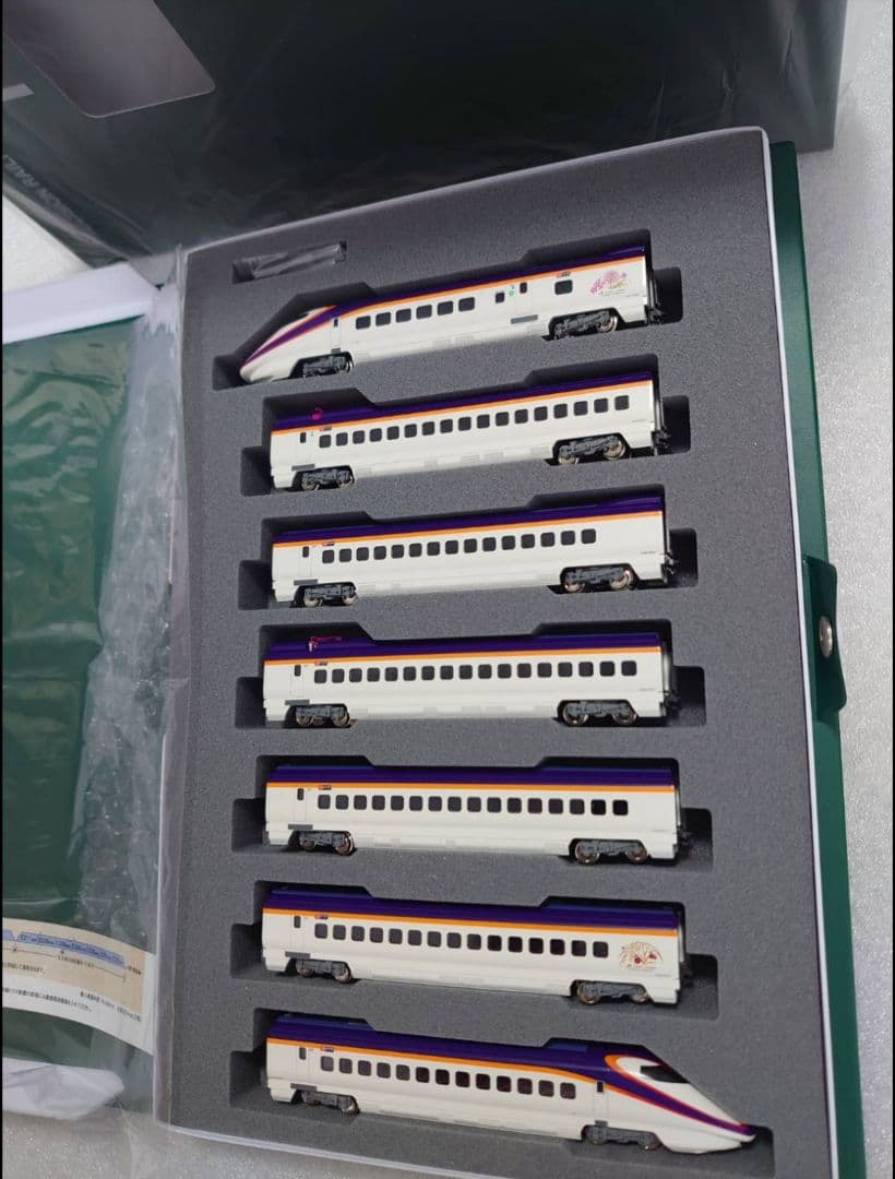 JR E3系2000番台 山形新幹線 つばさ 新塗装 10‐1255　 本文必ず KATO E3系2000番台 山形新幹線「つばさ」新塗色 7両セット 品番:10