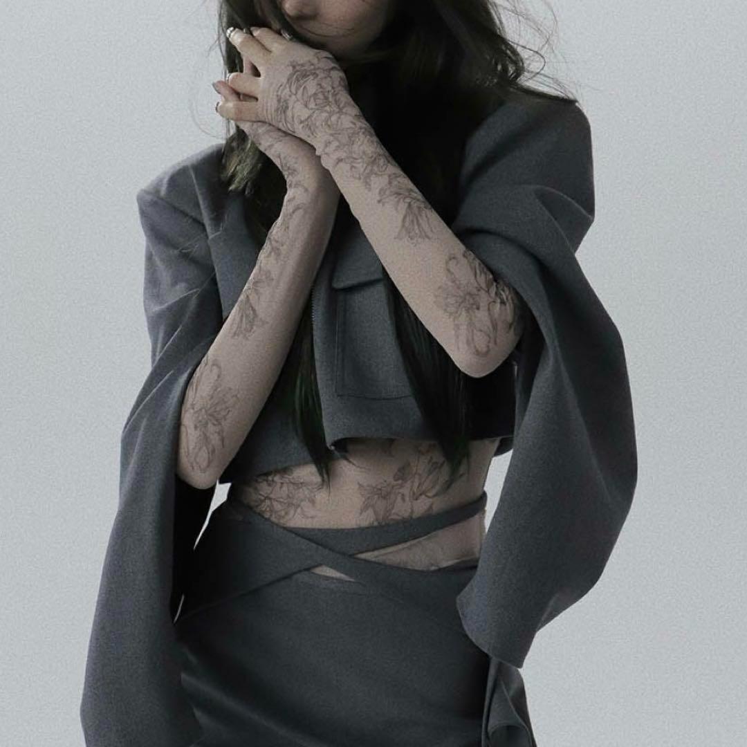 MELT THE LADY lily tattoo tops black