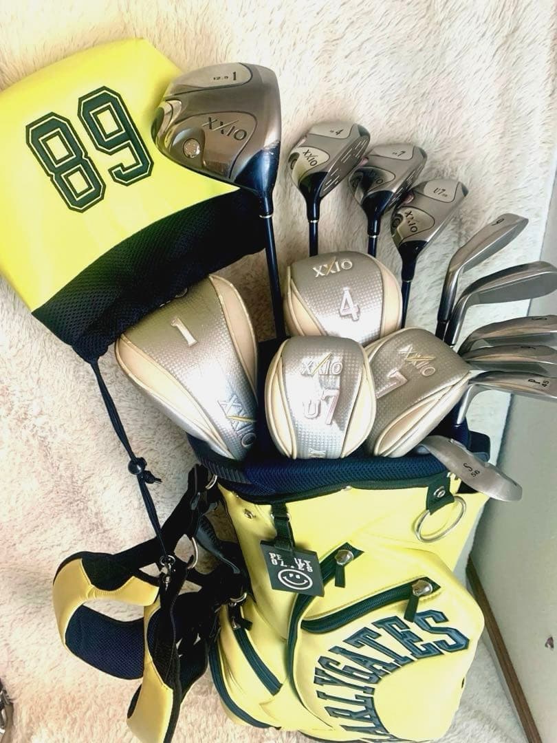 大人気◇パーリーゲイツ キャディバッグゼクシオ9.10 レディースクラブ