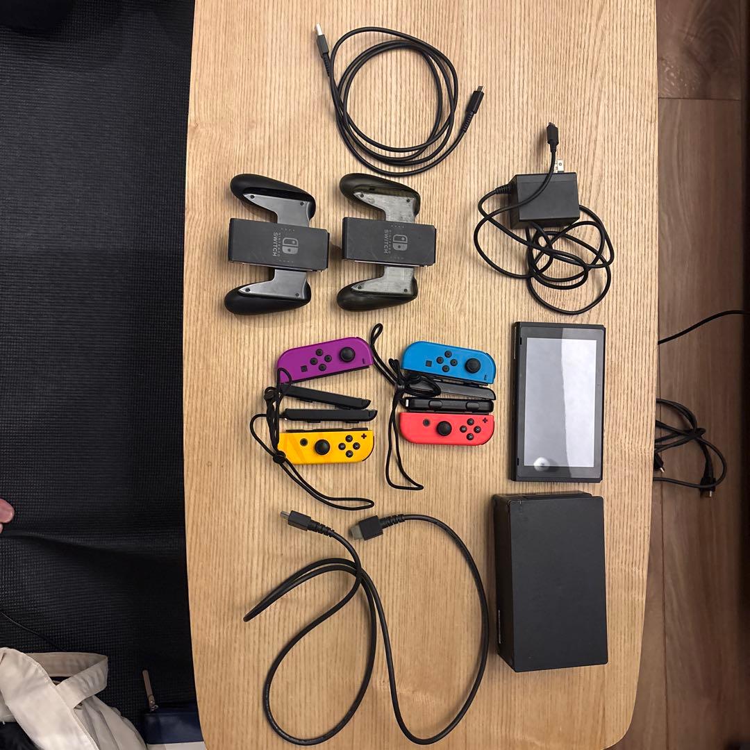 Nintendo Switch コントローラー2セット（１つは充電機能付き）箱無 楽天市場】【ラッピング対応】Nintendo Switch 多機能充電収納スタンド