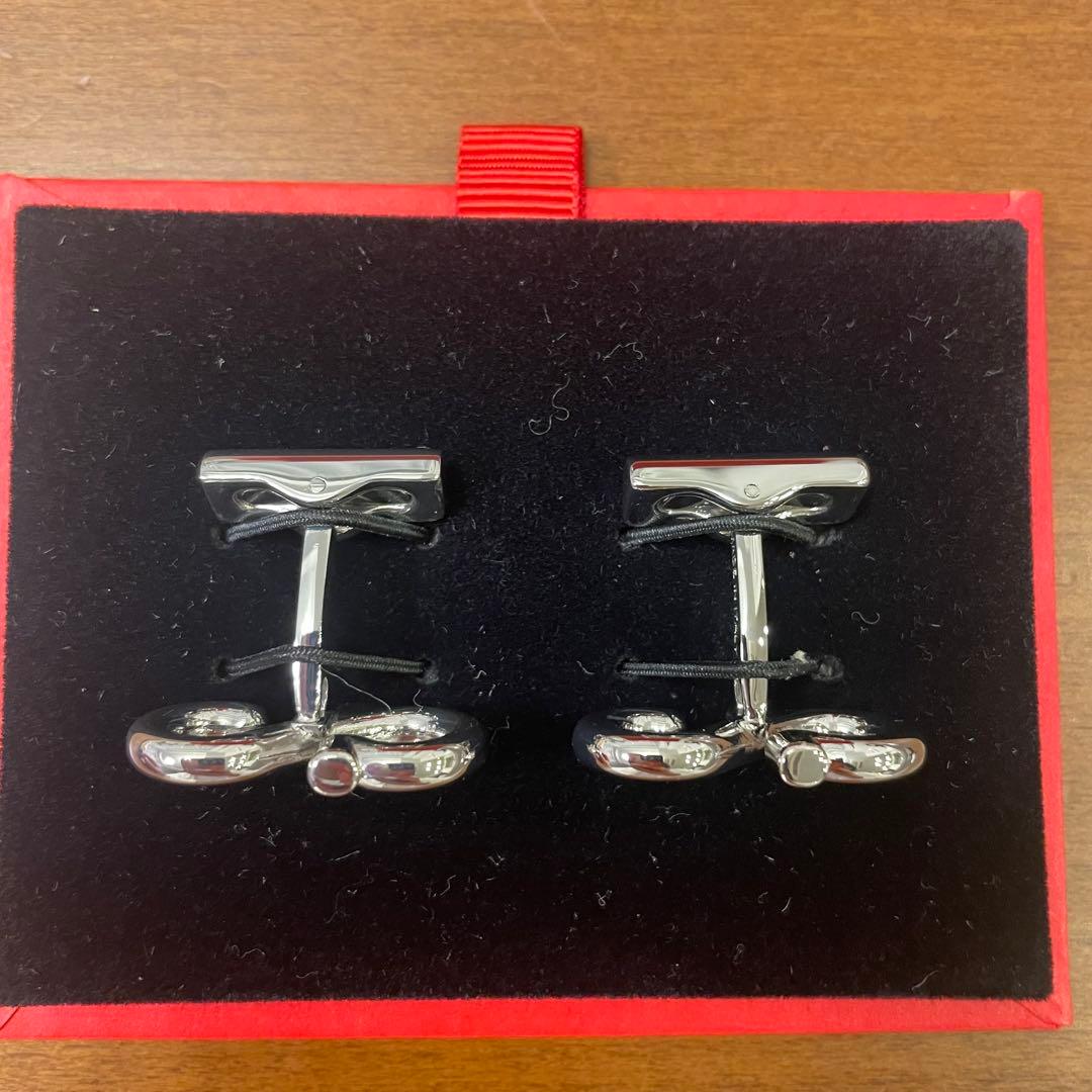 バーバリーのメンズカフスボタン（スターリングシルバー） 2025年最新