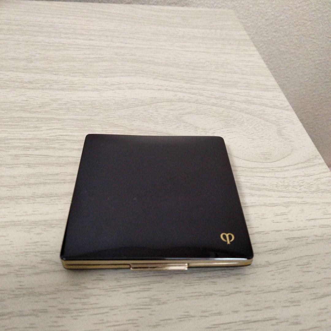 クレ・ド・ポーボーテ　プードルコンパクトエサンシエルn エレガントスリム 楽天市場】クレ・ド・ポー ボーテ プードルコンパクトエサンシエルn