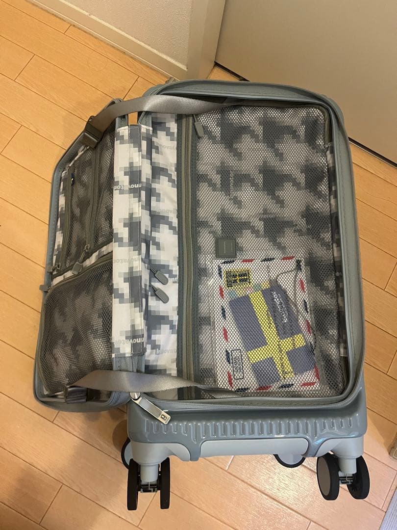 イノベーター キャリーケース ベーシック クラウドグレー 45L - メルカリ