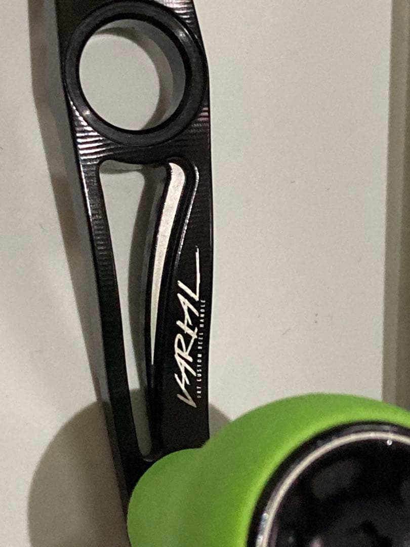 シマノ左ナット付]VARIAL PC.D 100 ベイトリールパーツ