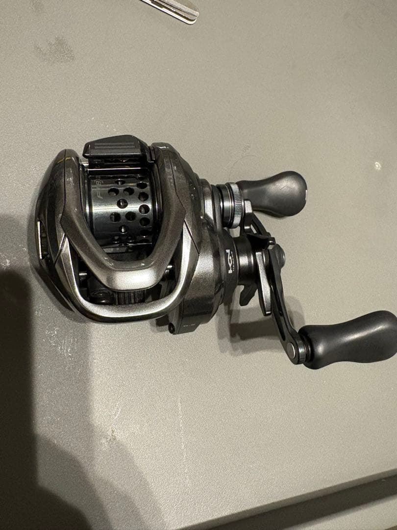 リール SHIMANO SLX BFS XG XG RIGHT 21 SLX BFS XG RIGHT SHIMANO(シマノ) 自重170g ストローク