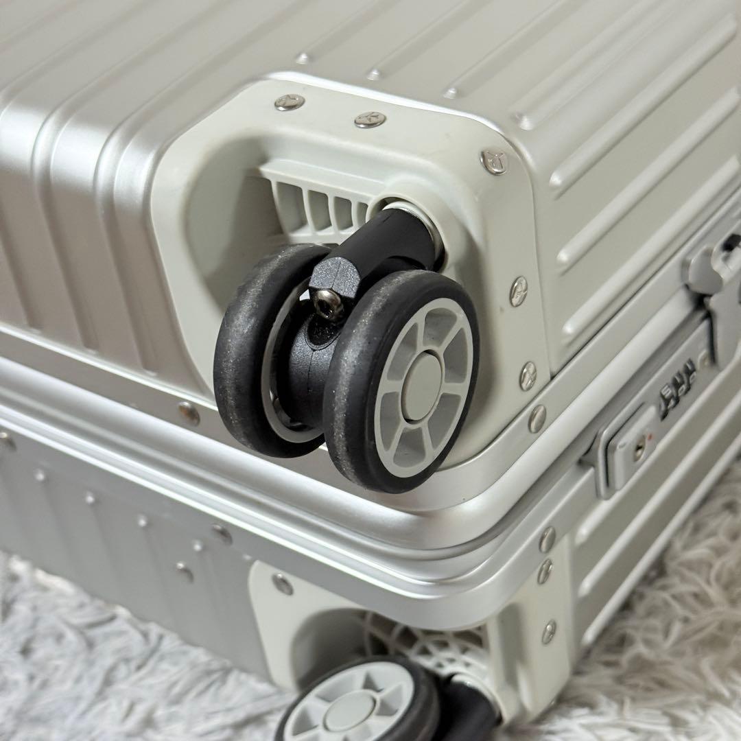 極美品✨イノベーター ステアリングシルバー INV1811 Sサイズ 36L