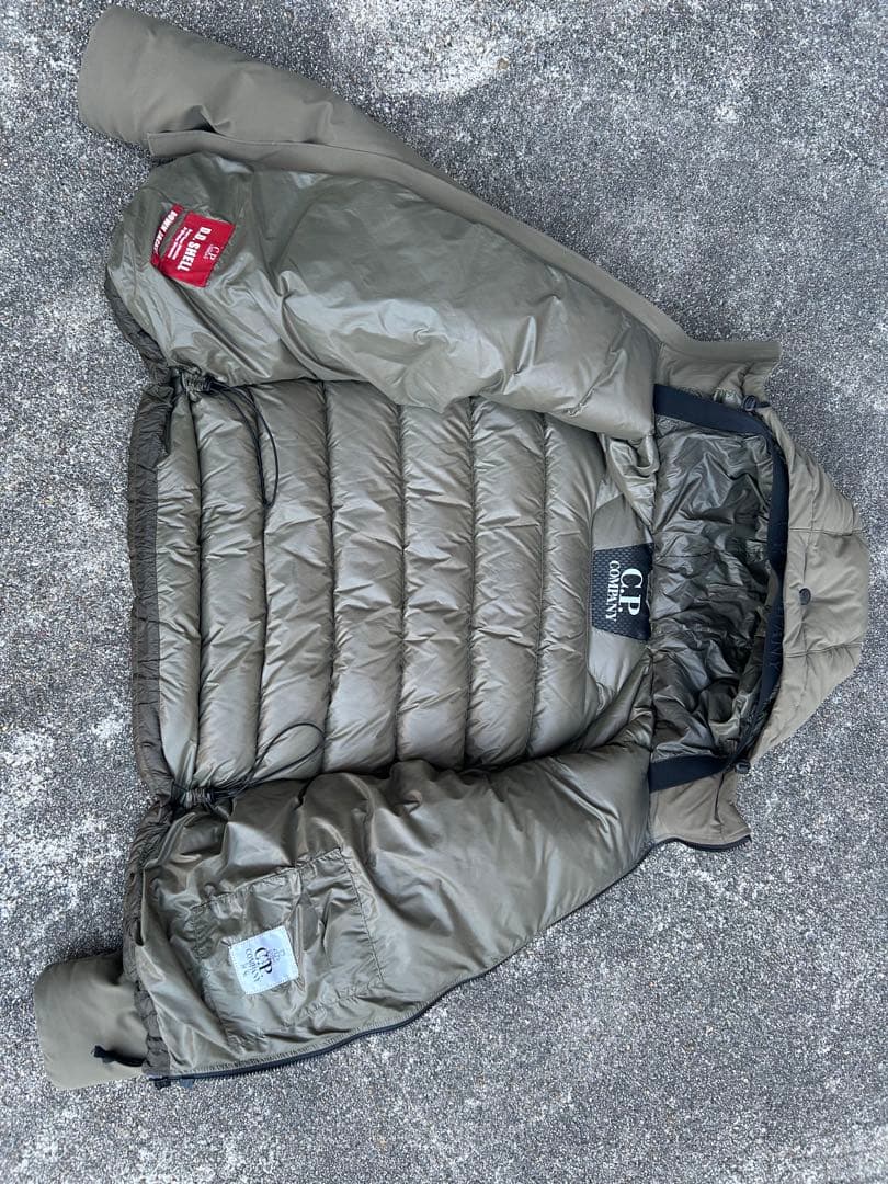 C.P. Company D.D.SHELL ダウンジャケット　カーキ