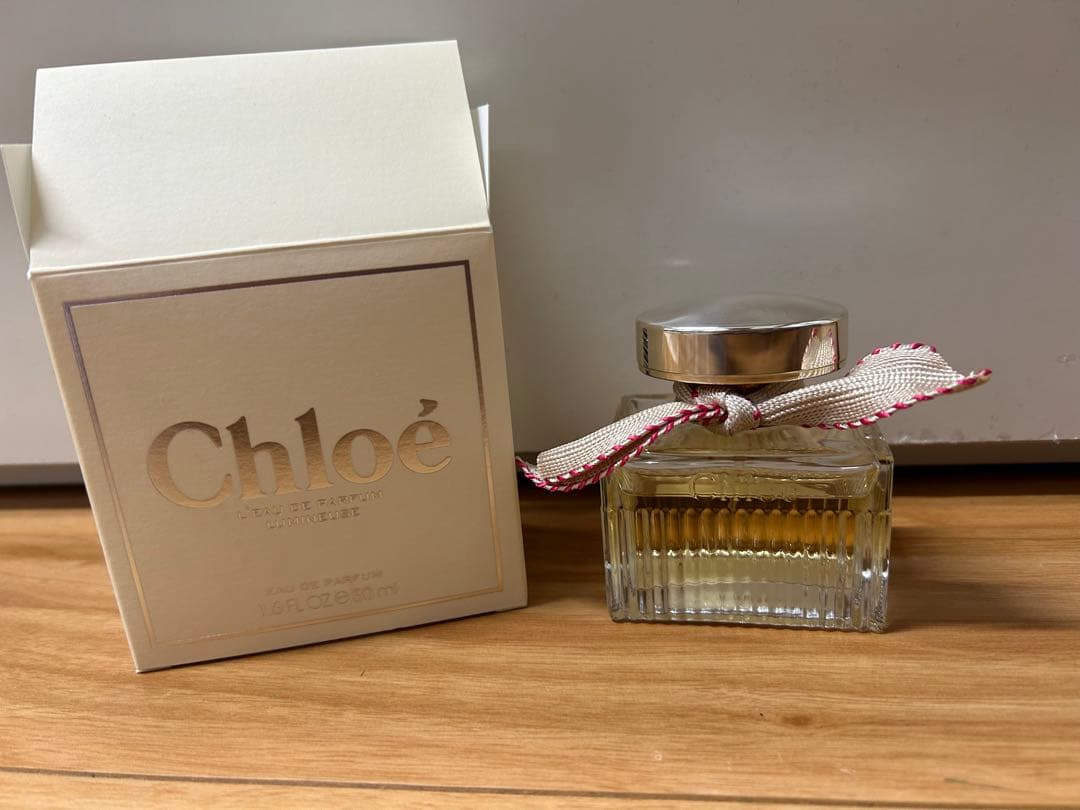 クロエ オードパルファム ルミヌーズ 50mlとサンプル3個 まとめ売り