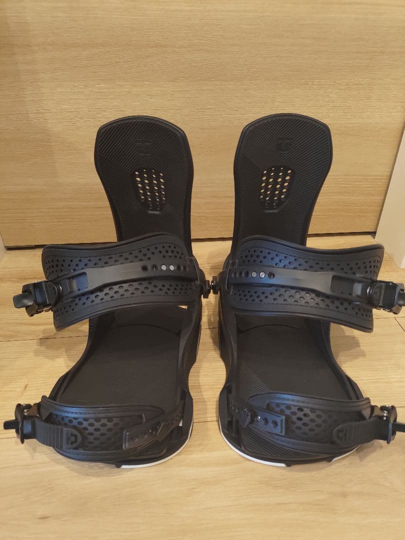UNION Force Black Мサイズ Force Men's Snowboard Binding 2025 | Union Binding Company – Union