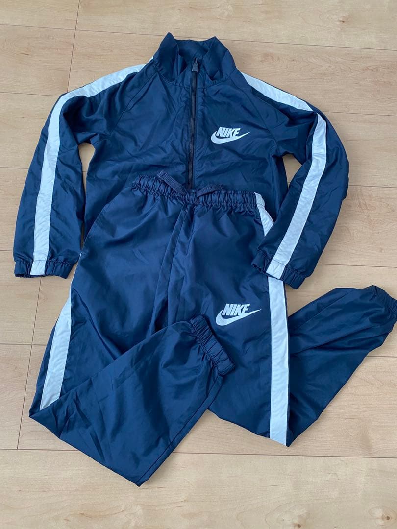 NIKEキッズウィンドブレーカー上下 XS - メルカリ
