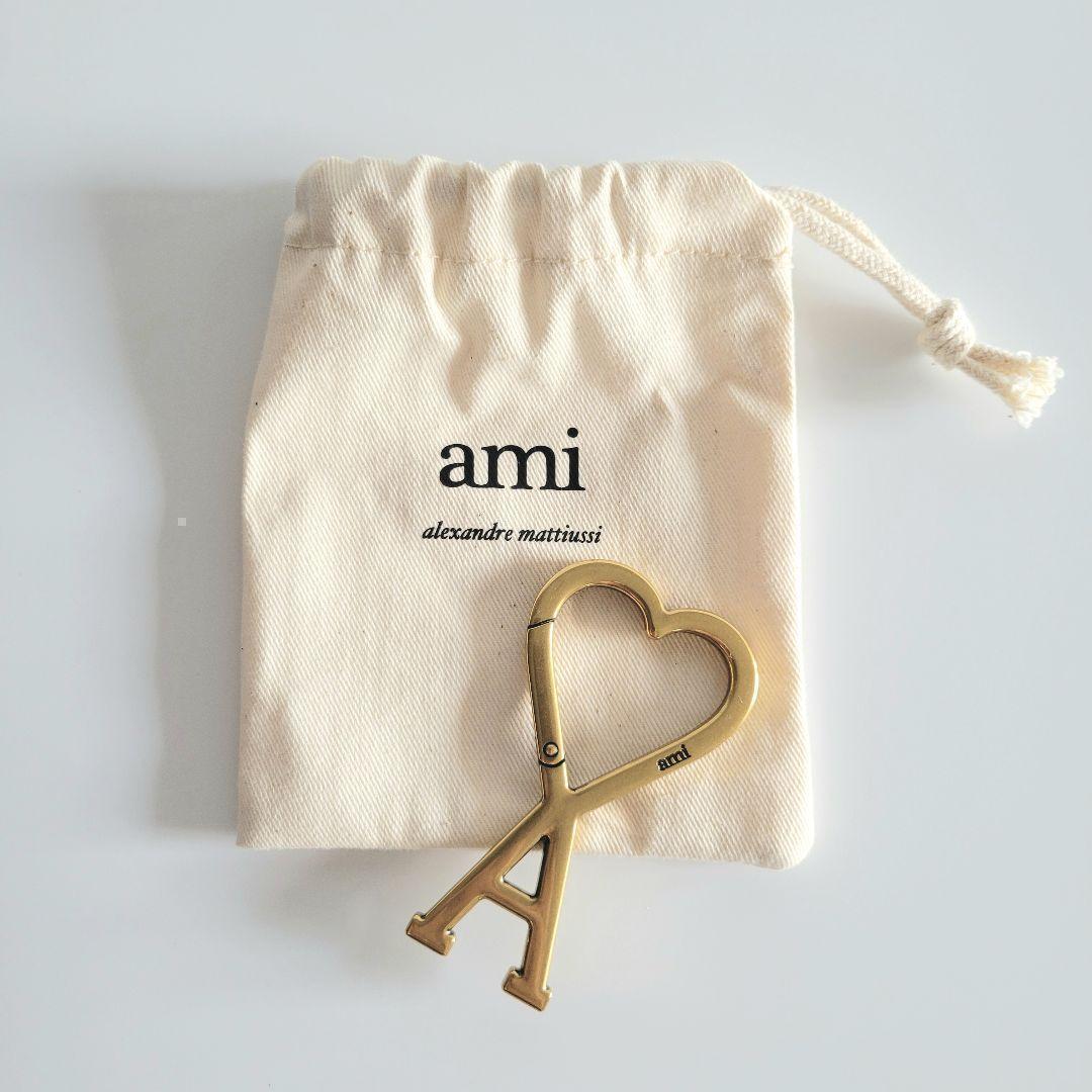 新品未使用】AMI PARIS/AMI DE COEUR ロゴキーリング GL - メルカリ