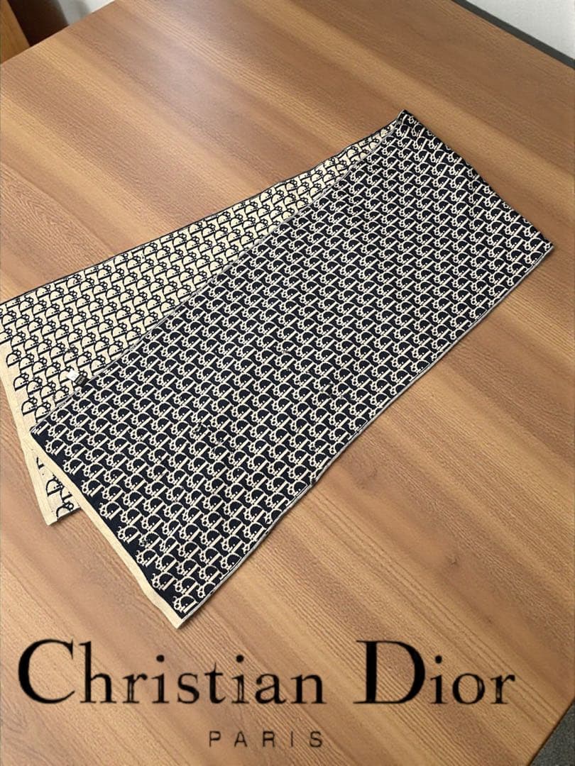 Christian DIOR wool 100％マフラー Christian Dior ディオール ウール マフラー グレー USED品 商品詳細