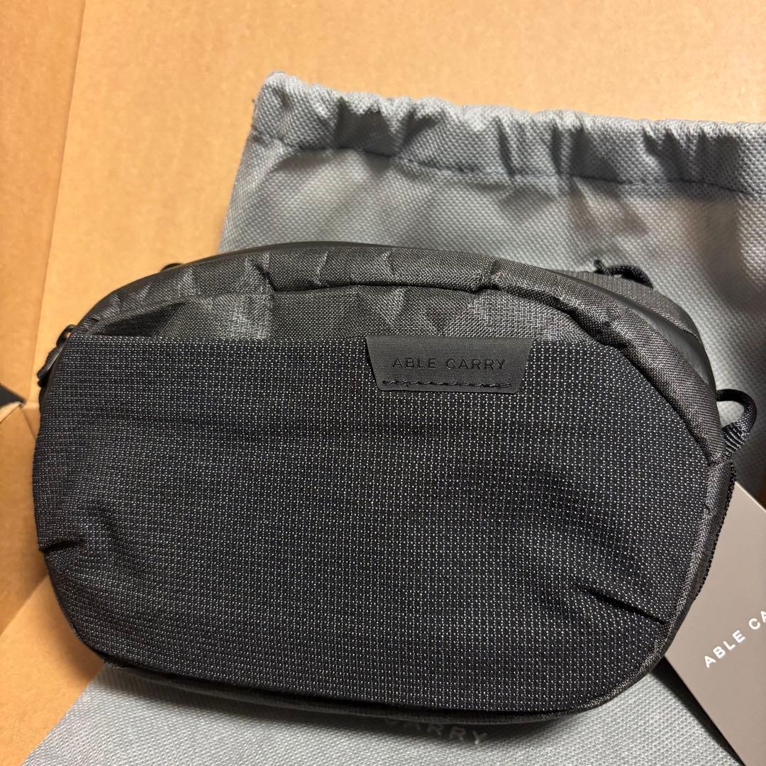 Able Carry Core Sling Mini Ultra Black - メルカリ