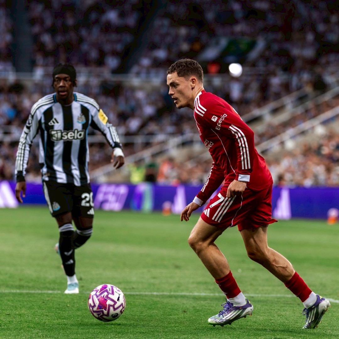 リバプール 25/26 ユニフォーム ホーム 長袖 オーセンティック