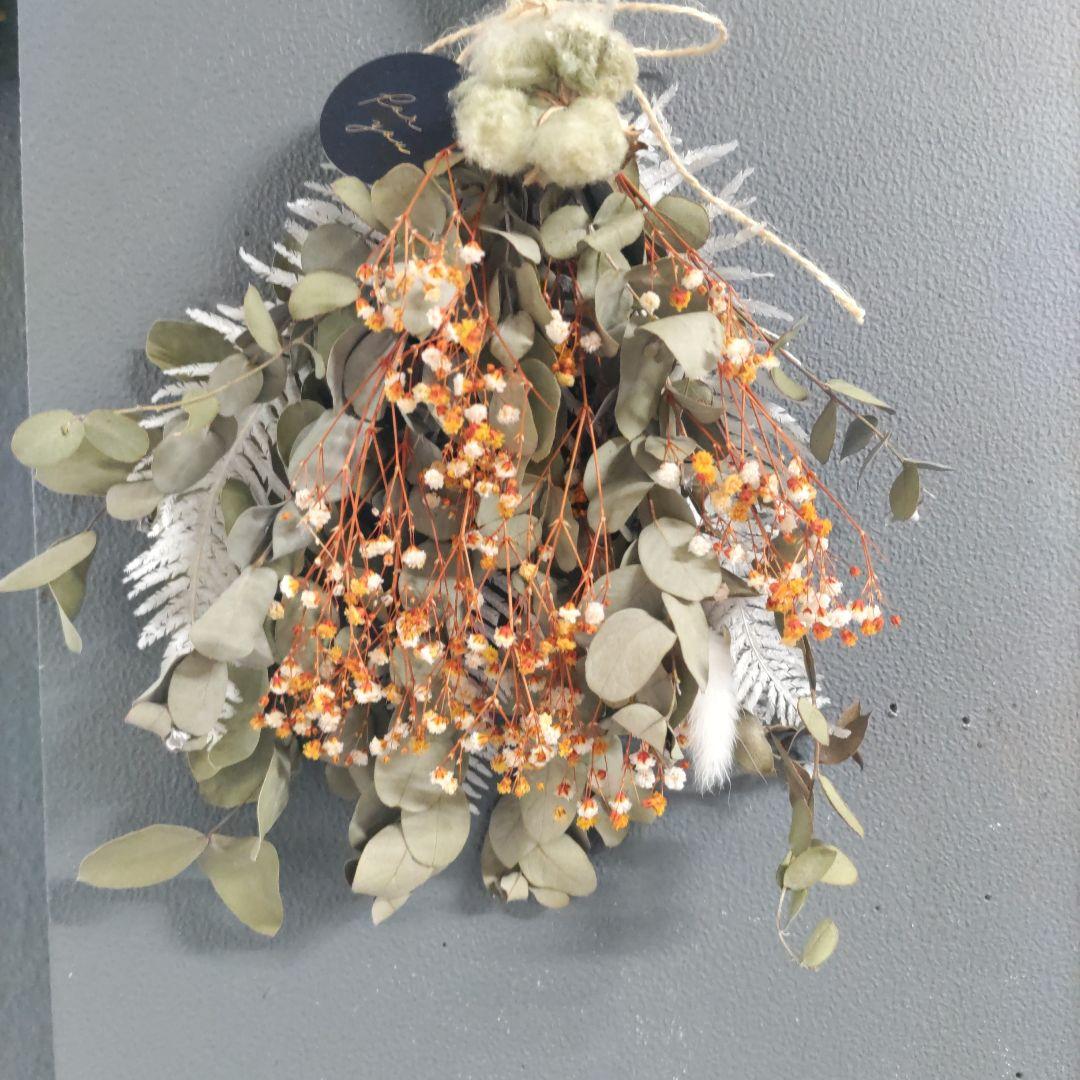 ヒライラ様 ご依頼分 ミモザとスプレーバラのスワッグ - HEARTSTONE.COM