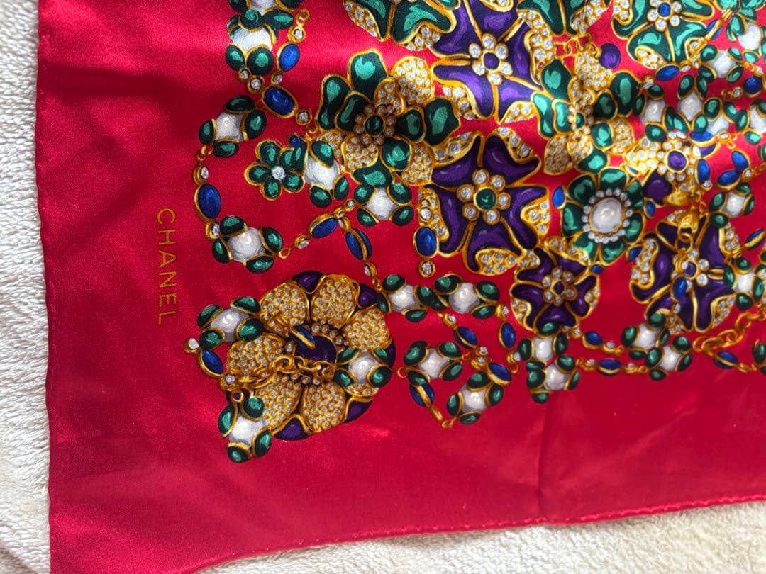 CHANEL シルクスカーフ 花柄 レッド85✖️85cm アウトレット 価