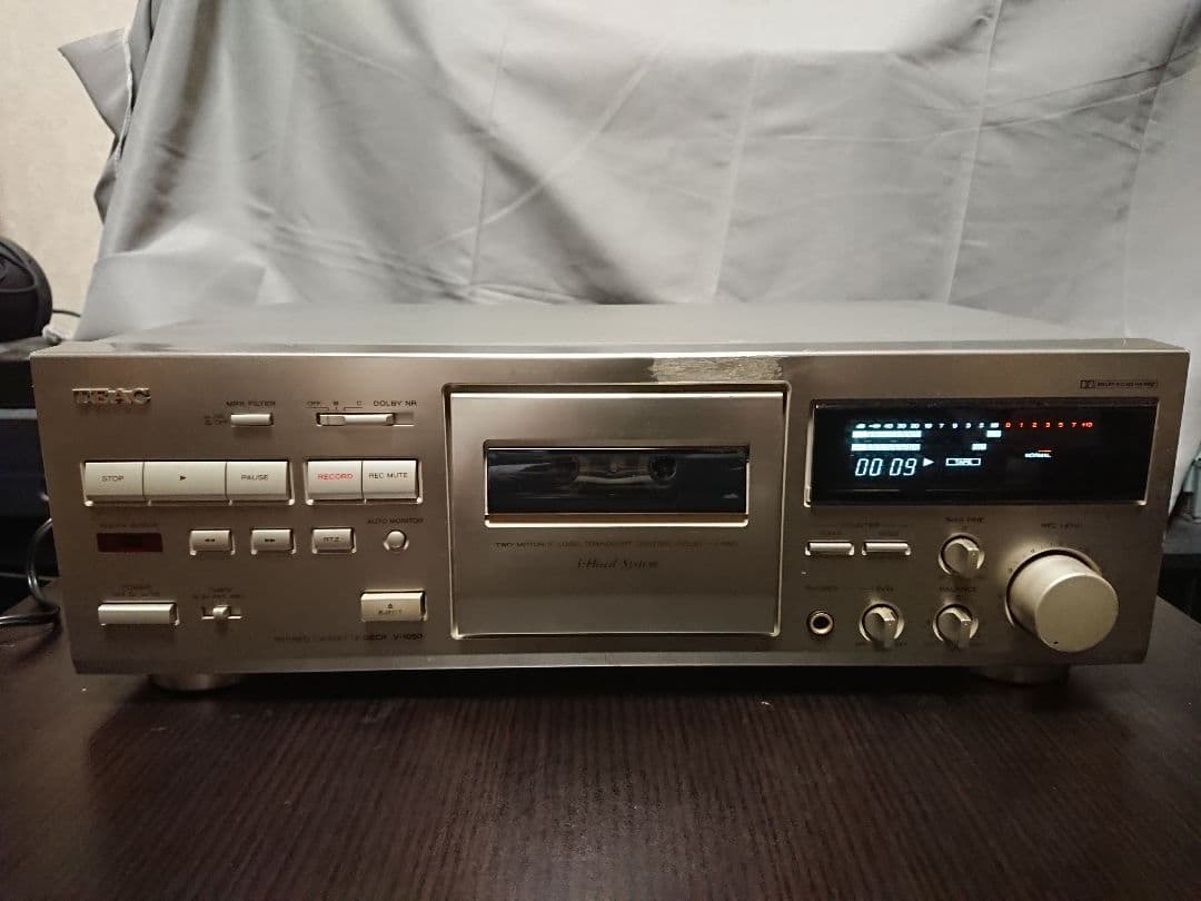 メンテナンス整備済みTEAC製3ヘッドステレオカセットデッキV-1050