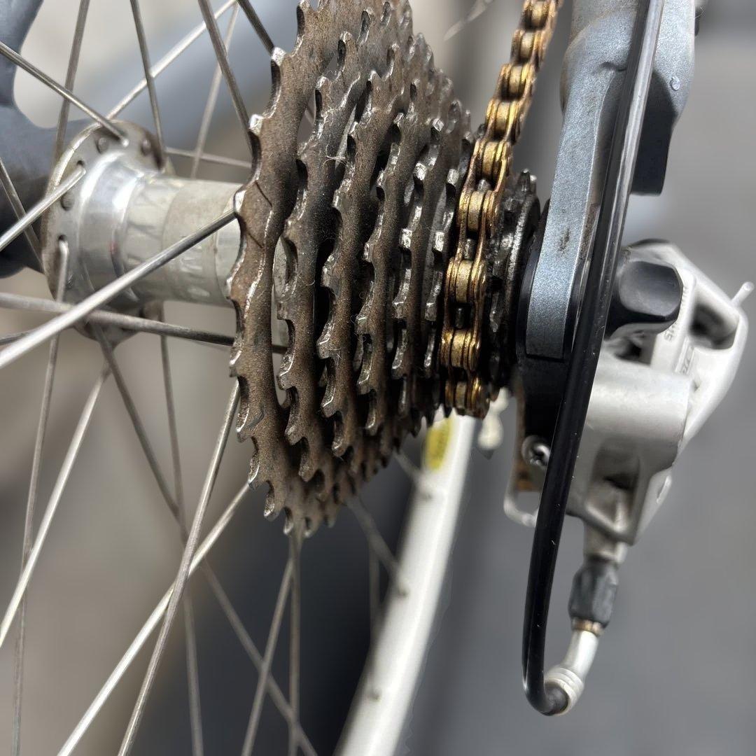 引取り限定】CANNONDALE superV2000 限定カラー